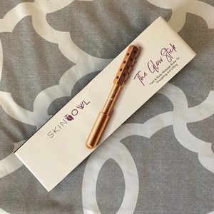 Skin Owl The Glow Stick Massage Roller